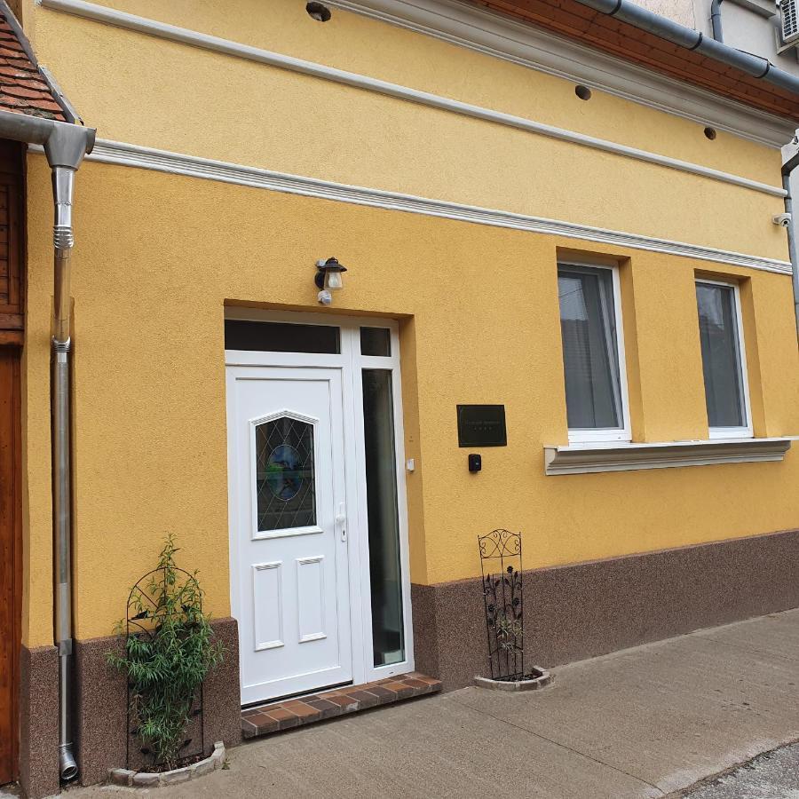 Jegmadar Apartman Дебрецен Екстер'єр фото